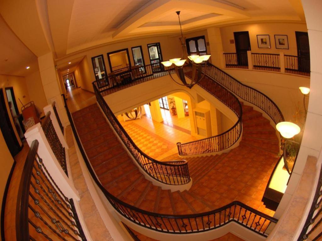 Planta Centro Bacolod Hotel & Residences Buitenkant foto