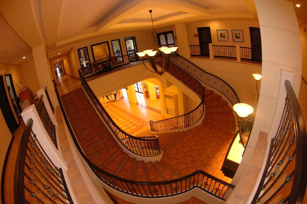 Planta Centro Bacolod Hotel & Residences Buitenkant foto